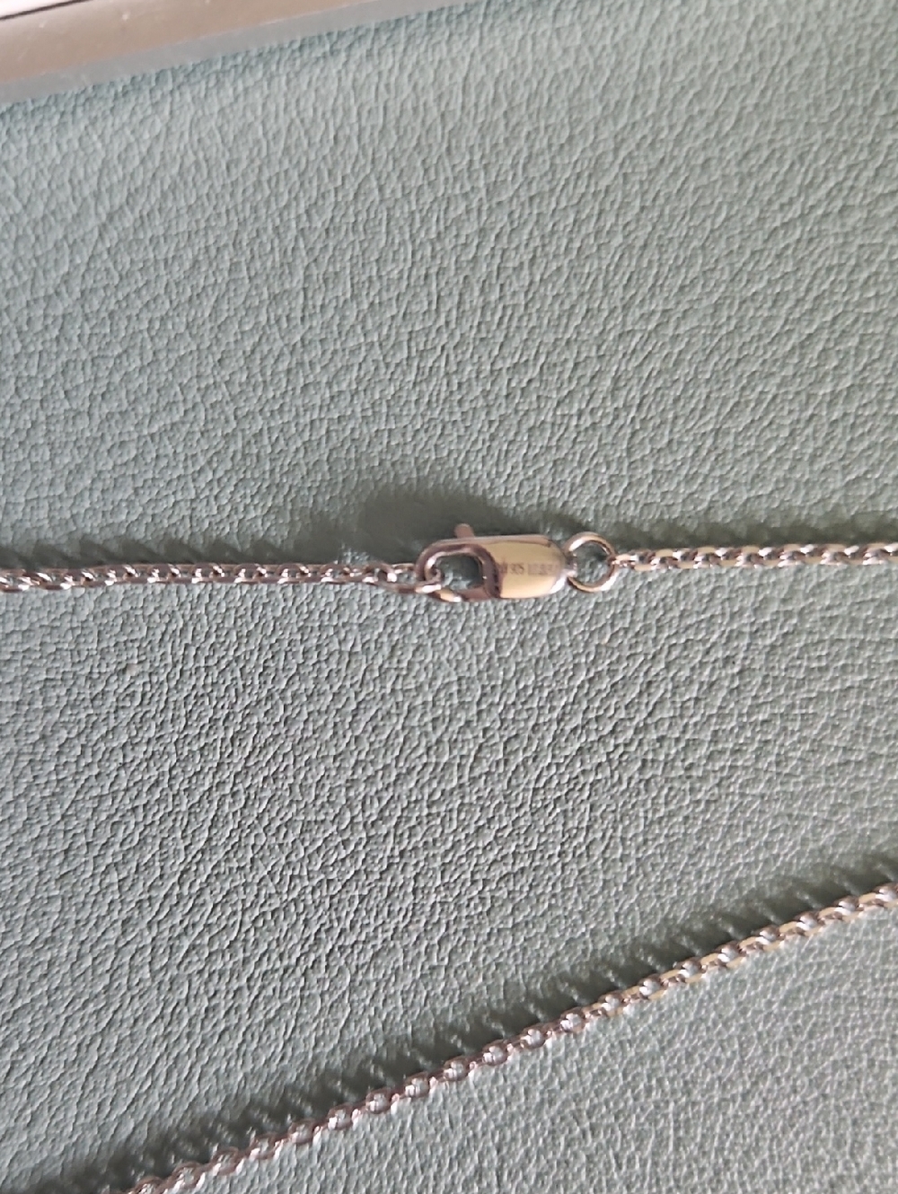 Effy ENY Sterling Silver 0.14 TCW Diamond Initial "R" Pendant Necklace - Picture 3 of 6